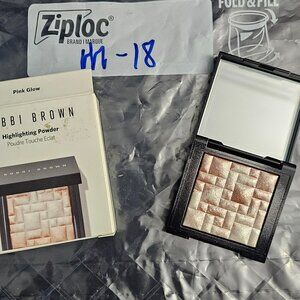 BOBBI BROWN HIGHLIGHTING POWDER IN PINK GLOW